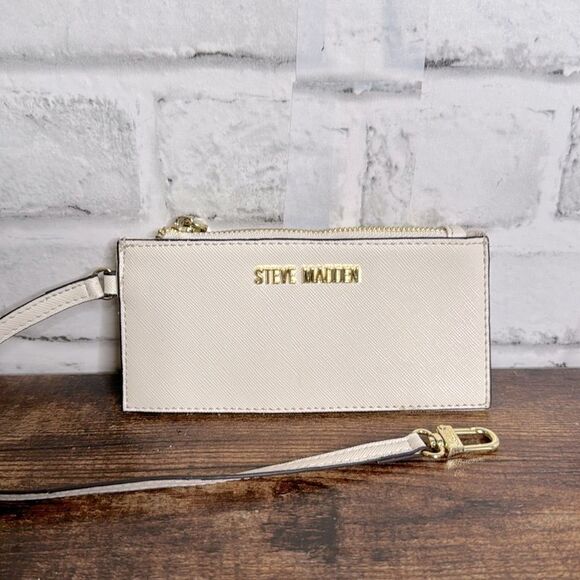 Steve Madden Ivory Leather Card Holder Wallet Wristlet - Picture 3 of 8